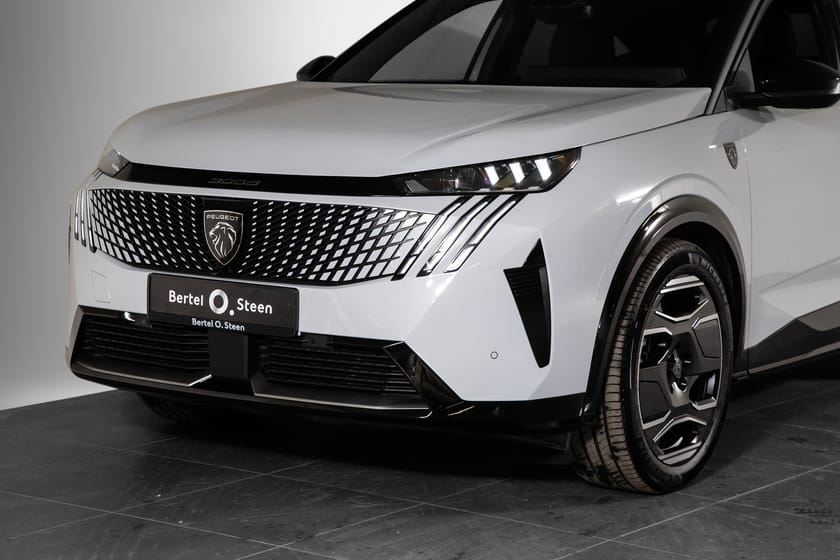 Bilde 2 av Peugeot E-3008 73 kWh GT | Krok | ACC | Skinn | Matrix LED