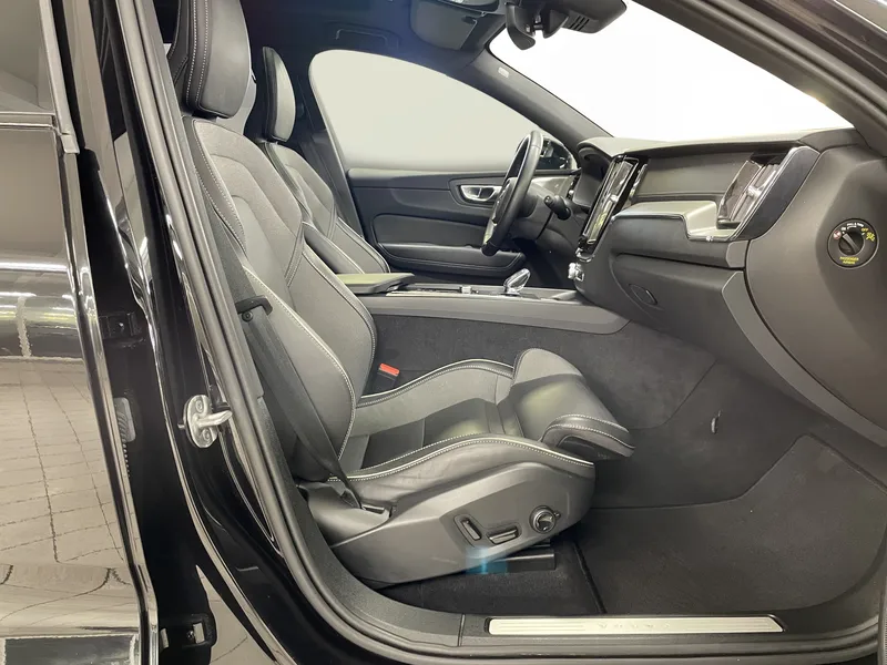 Bild 13 av 21 – Volvo XC60 T8 Ultra Black Edition