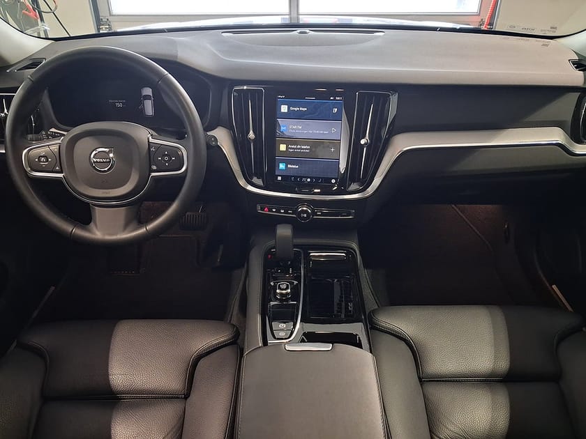 Bild 5 av Volvo V60 T6 Recharge Core plug in AWD 350hk Läder