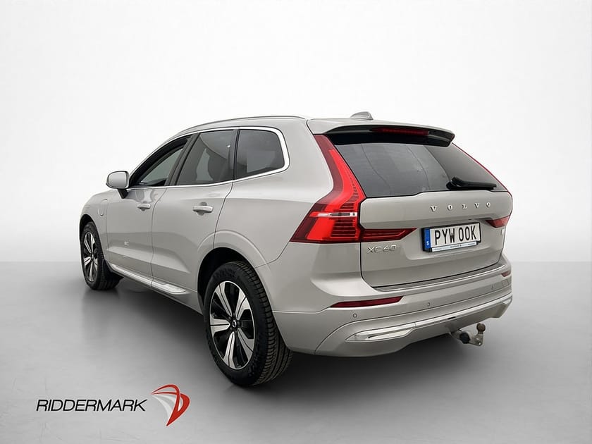 Bild 4 av Volvo XC60 T6 AWD Plus Bright Pano Drag Kamera Värm Skinn