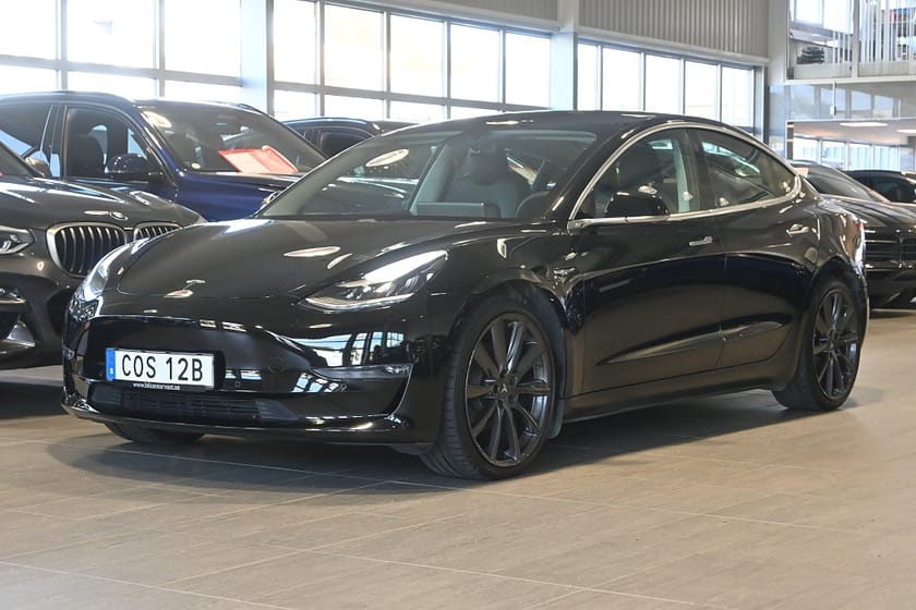 Bild 1 av Tesla Model 3 Long Range AWD 440hk Drag MOMS