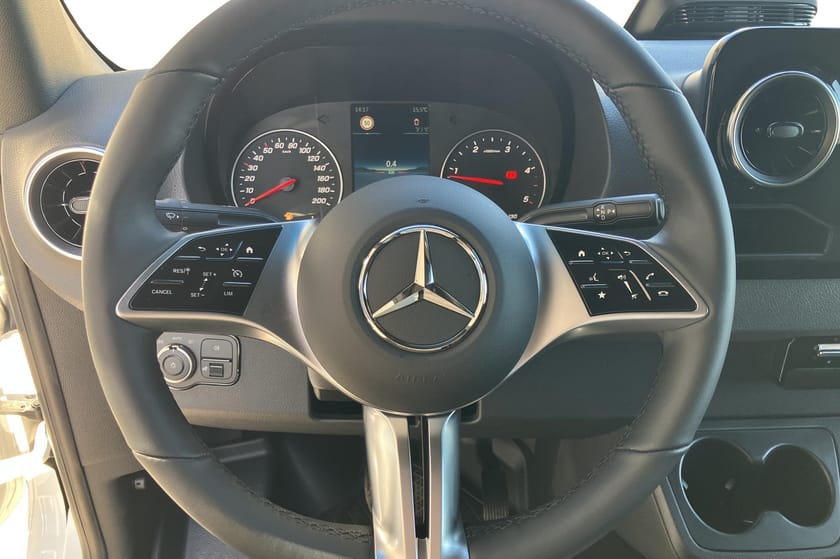 Bild 5 av Mercedes-Benz eSprinter 420 113 kWh Skåp A3 Select LAGERKAMPANJ
