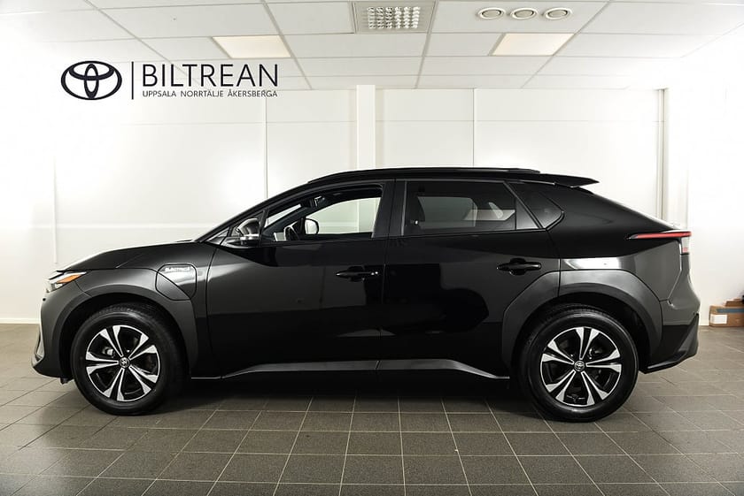 Bild 2 av Toyota bZ4X