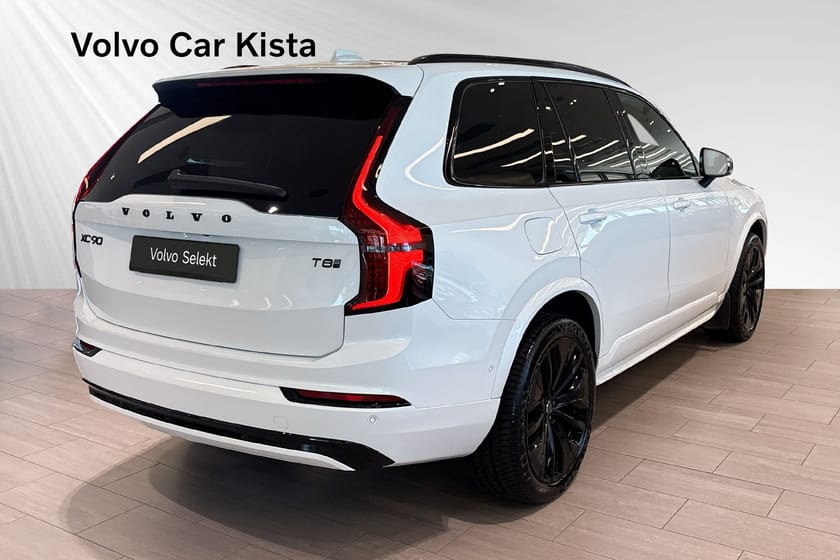 Bild 5 av Volvo XC90 T8 Ultra Black Edition Luftfj B/W Pano Drag