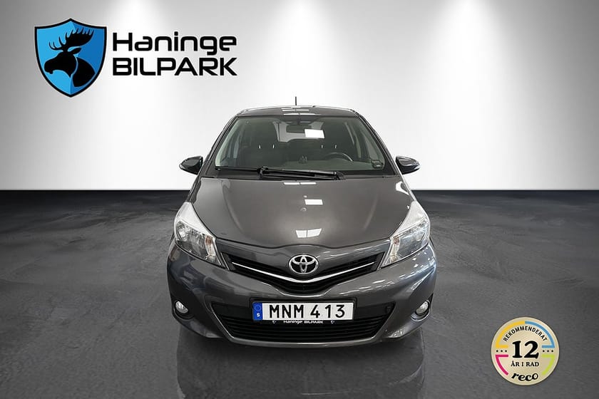 Bild 3 av Toyota Yaris 5-dr 1.33 Edition 50/SUPERDEAL 3,95%/BACKKAMERA