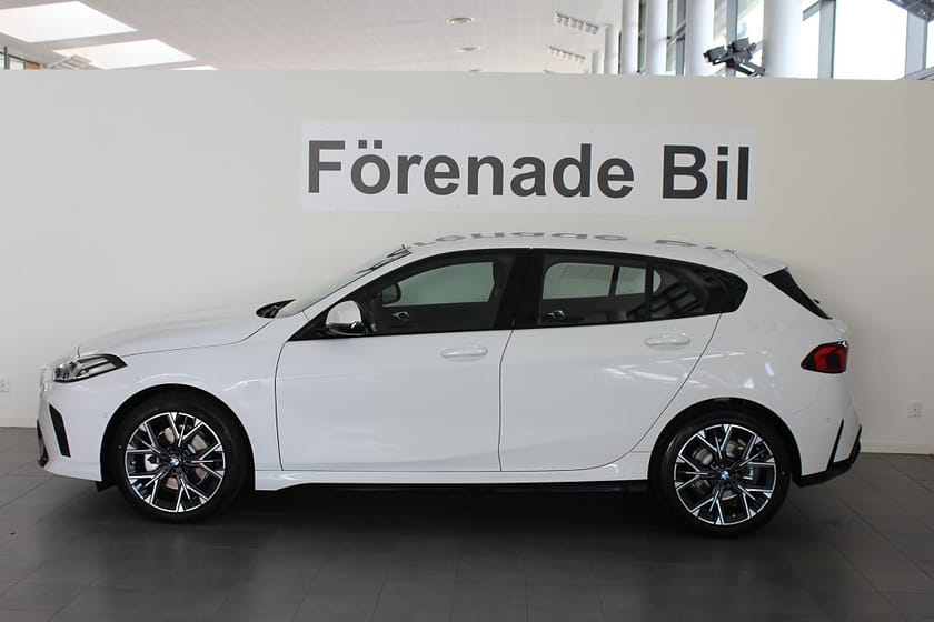 Bild 3 av BMW 120 4,95 ränta M Sport Design Rattvärme 18" Park Assist