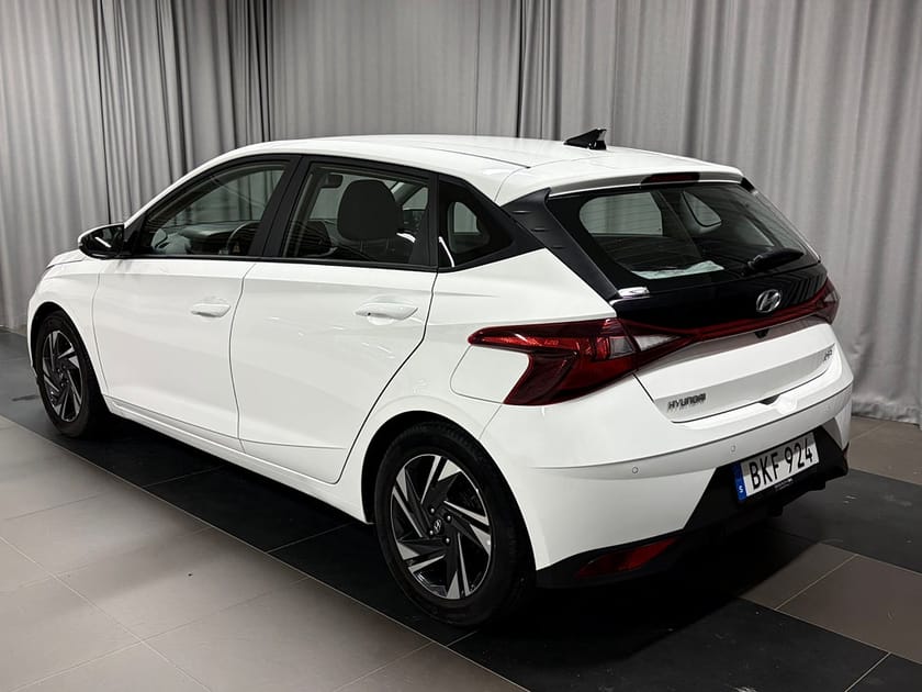 Bild 3 av Hyundai i20 Essential 1.2 MPi, Backkamera, Rattvärme, Vinterhjul
