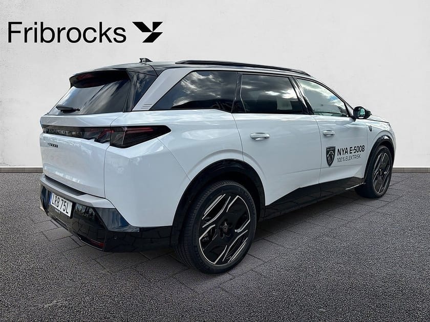 Bild 5 av Peugeot E-5008 GT 7-sits 213hk AUT *DEMOBIL* Dragkrok