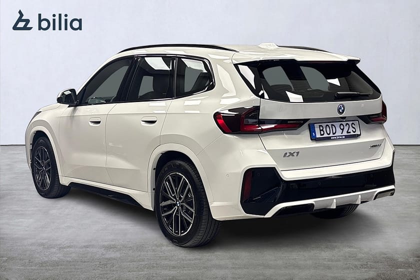 Bild 4 av BMW iX1 xDrive30 M Sport Business Edition Head-Up-Display