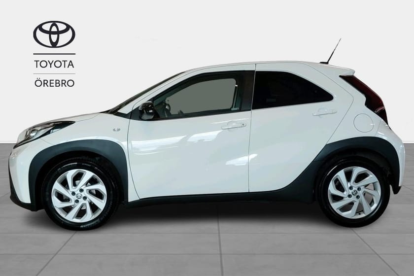 Bild 3 av Toyota Aygo X 1.0 Play Comfort Style pack Aut Mv Vinterhjul