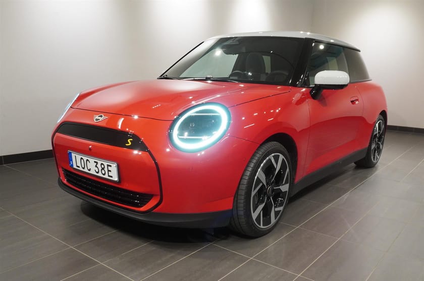 Bild 1 av MINI Cooper SE Pano Skinn Head-Up