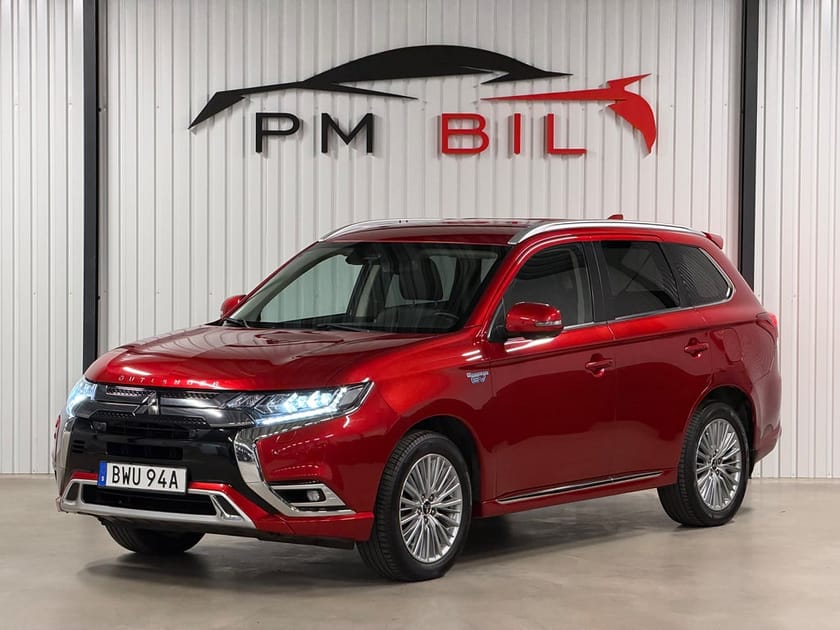 Bild 1 av Mitsubishi Outlander PHEV CVT / Comfort / Drag / En Brukare / Red Diamond /