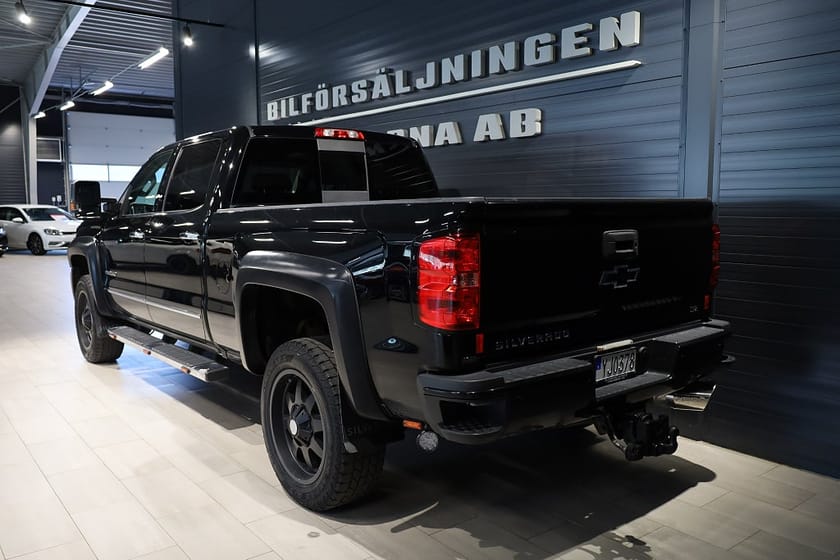 Bild 4 av Chevrolet Silverado 2500 HD Crew Cab 6.6 V8 Duramax 4WD 451hk