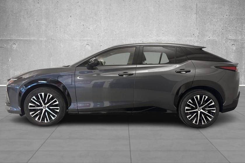 Bilde 2 av Lexus RZ 450e Luxury/4x4/1 eier/ny service/