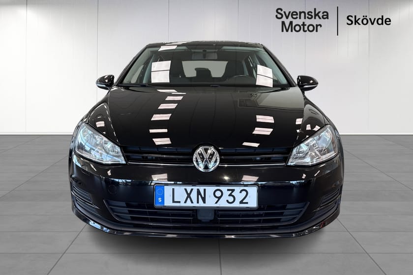 Bild 4 av Volkswagen Golf 2016 – Välskött och körklar- Sommar och vinterdäck ingår!