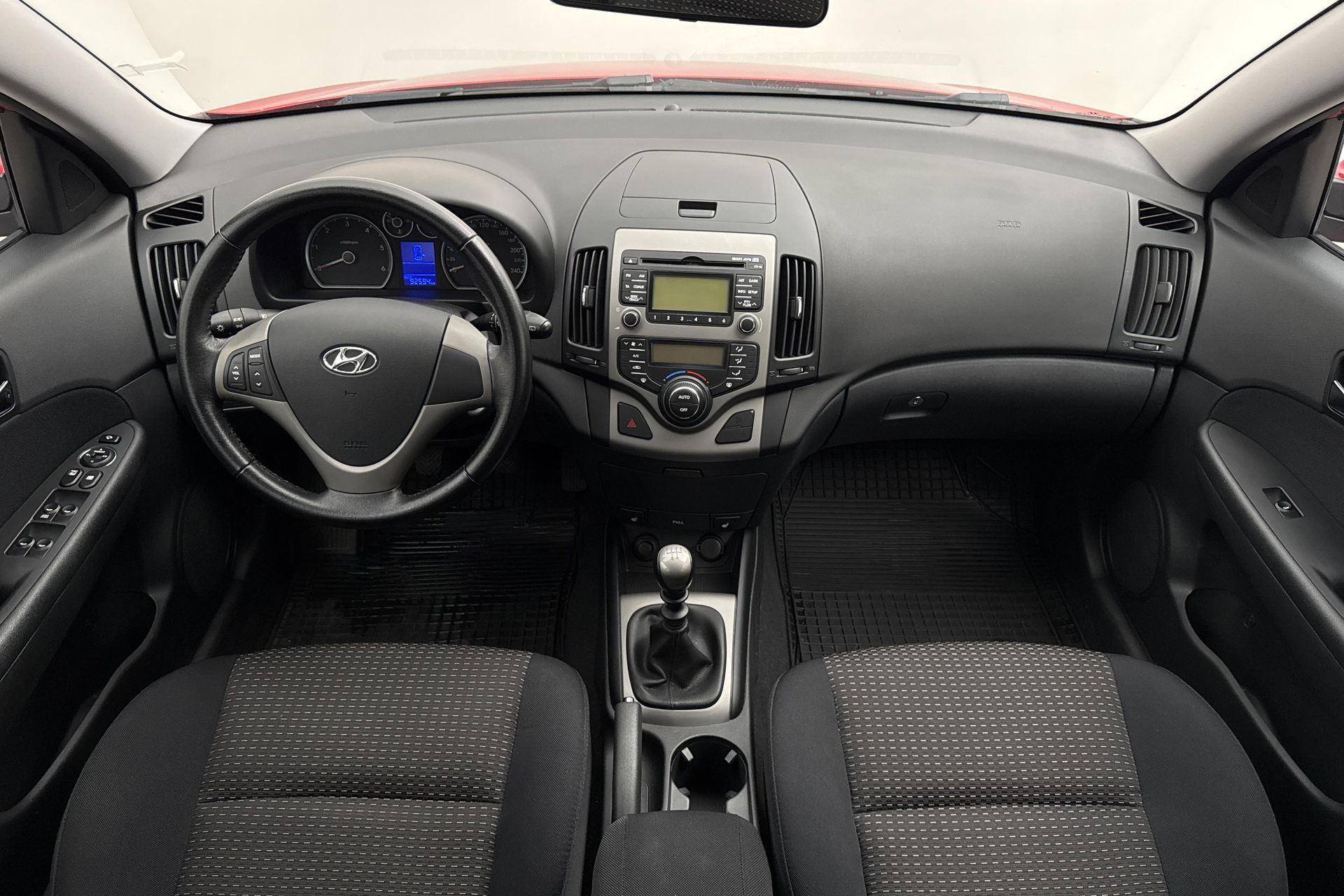 Hyundai i30 1.6 CRDi 2009, bild 7/10