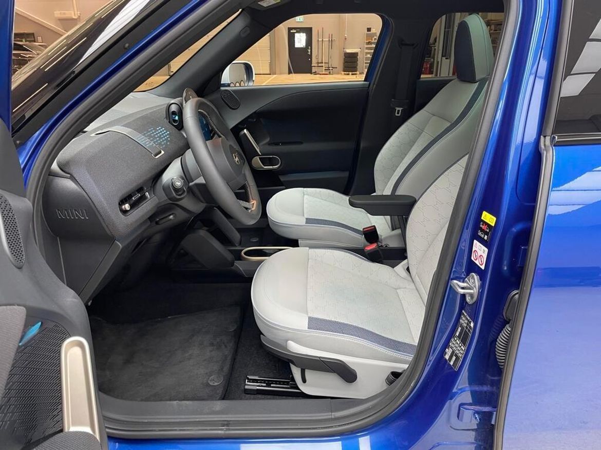 MINI Aceman E, 184hp, 2025