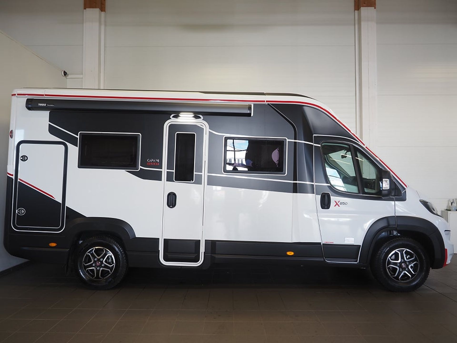 Challenger Campervan Fiat 2024, bild 3/10