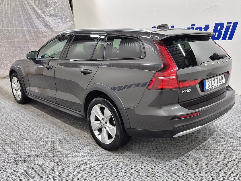 Bild 5 av Volvo V60 Cross Country B4 MILDHYBRID AWD 197HK 4x4 Advanced