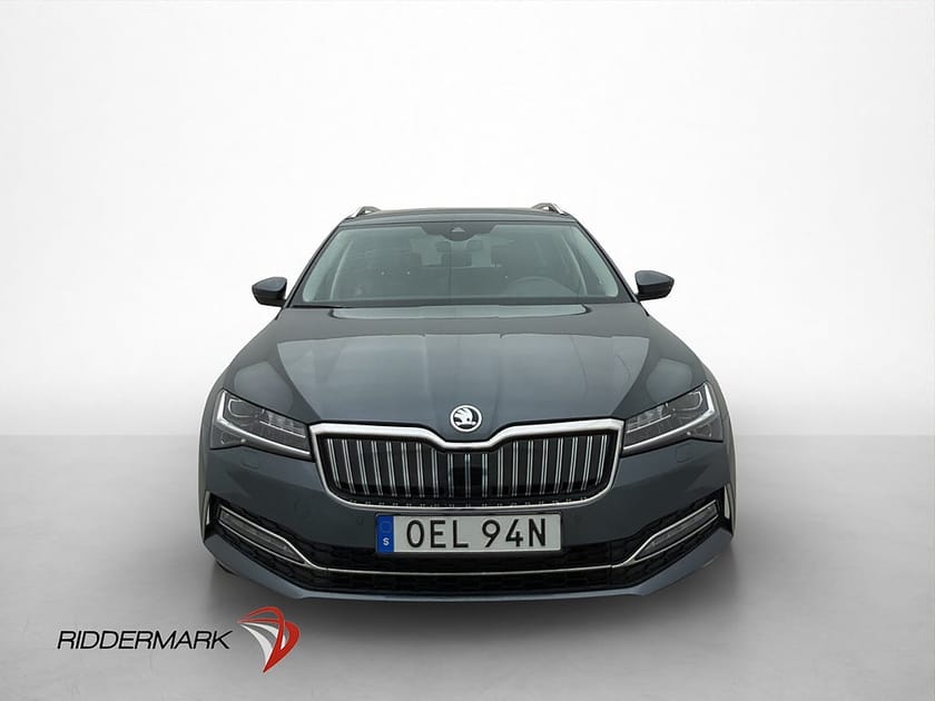 Bild 2 av Škoda Superb iV Kombi Skoda 218hk L&K Cockpit Canton Värm Läder Drag