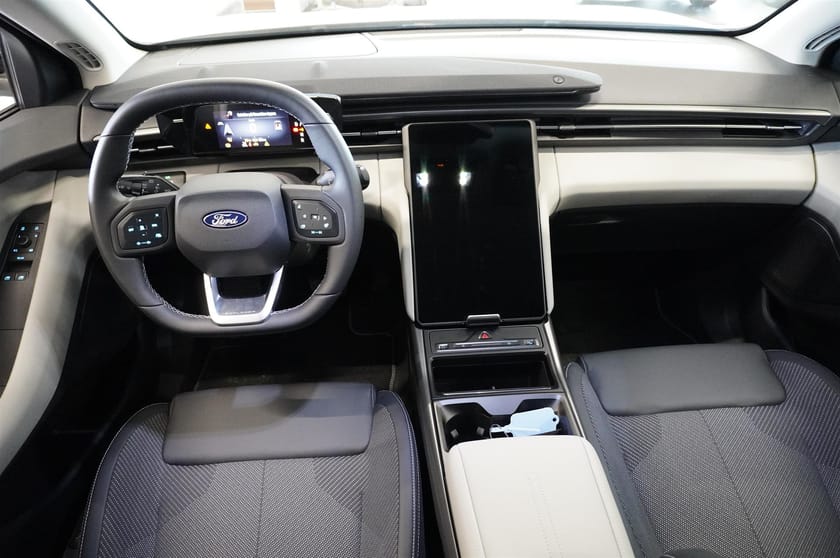 Bild 2 av Ford Explorer EV Extended Range RWD Rwd, Long Business Edition 286 hk 602km