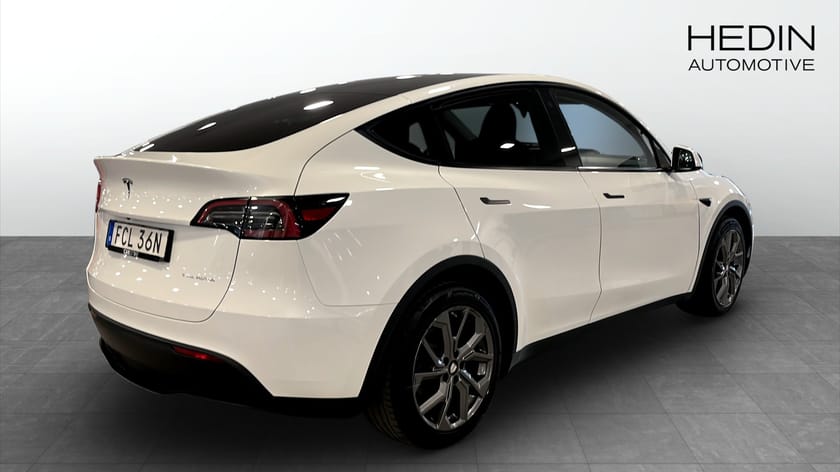 Bild 2 av Tesla Model Y Long Range AWD 514HK DRAG KAMERA PANO MOMS