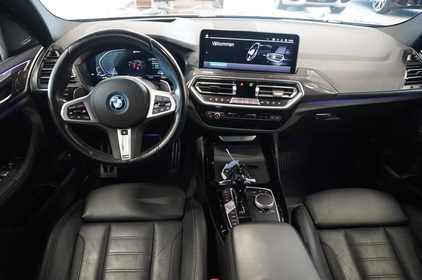 Bild 2 av BMW X3 xDrive30e xDrive 30e M-Sport Pro Laser Pano HUD H K 21