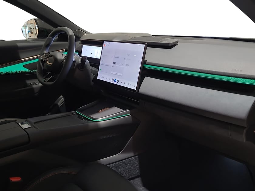 Bild 4 av Lynk & Co 08 PHEV More