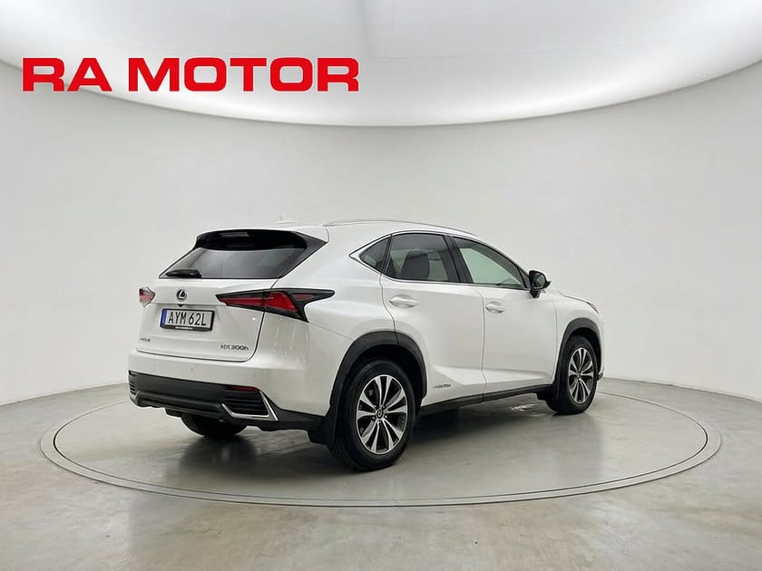 Bild 4 av Lexus NX 300h AWD 2.5  Kyushu Edition | Kamera | Navi | Moms