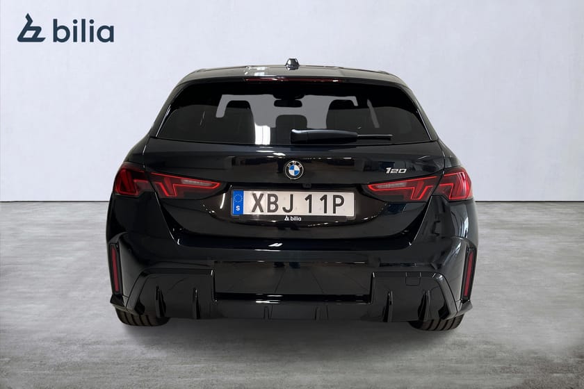 Bild 5 av BMW 120 M Sport / Rattvärme / Nav / Carplay / Harman Kardon