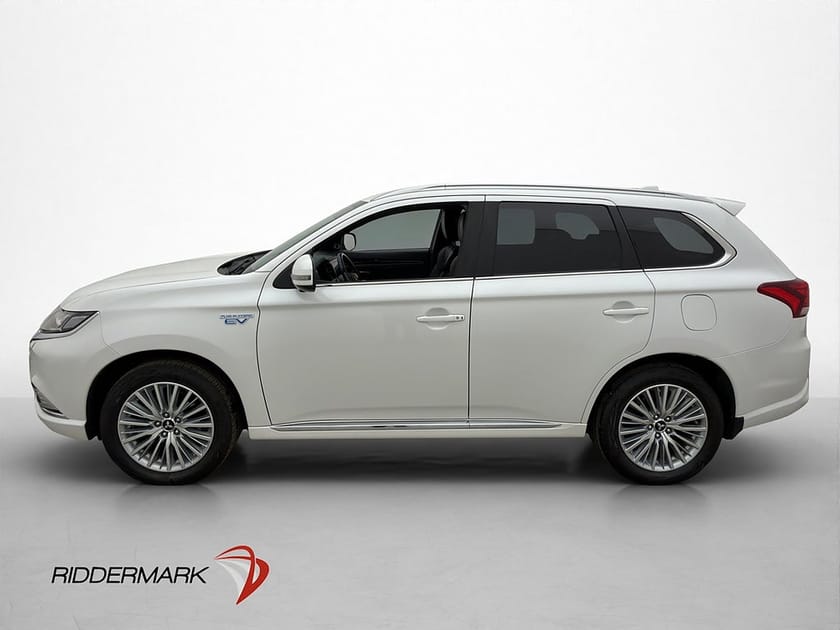 Bild 4 av Mitsubishi Outlander PHEV 224hk AWD Business 360° Värm Drag