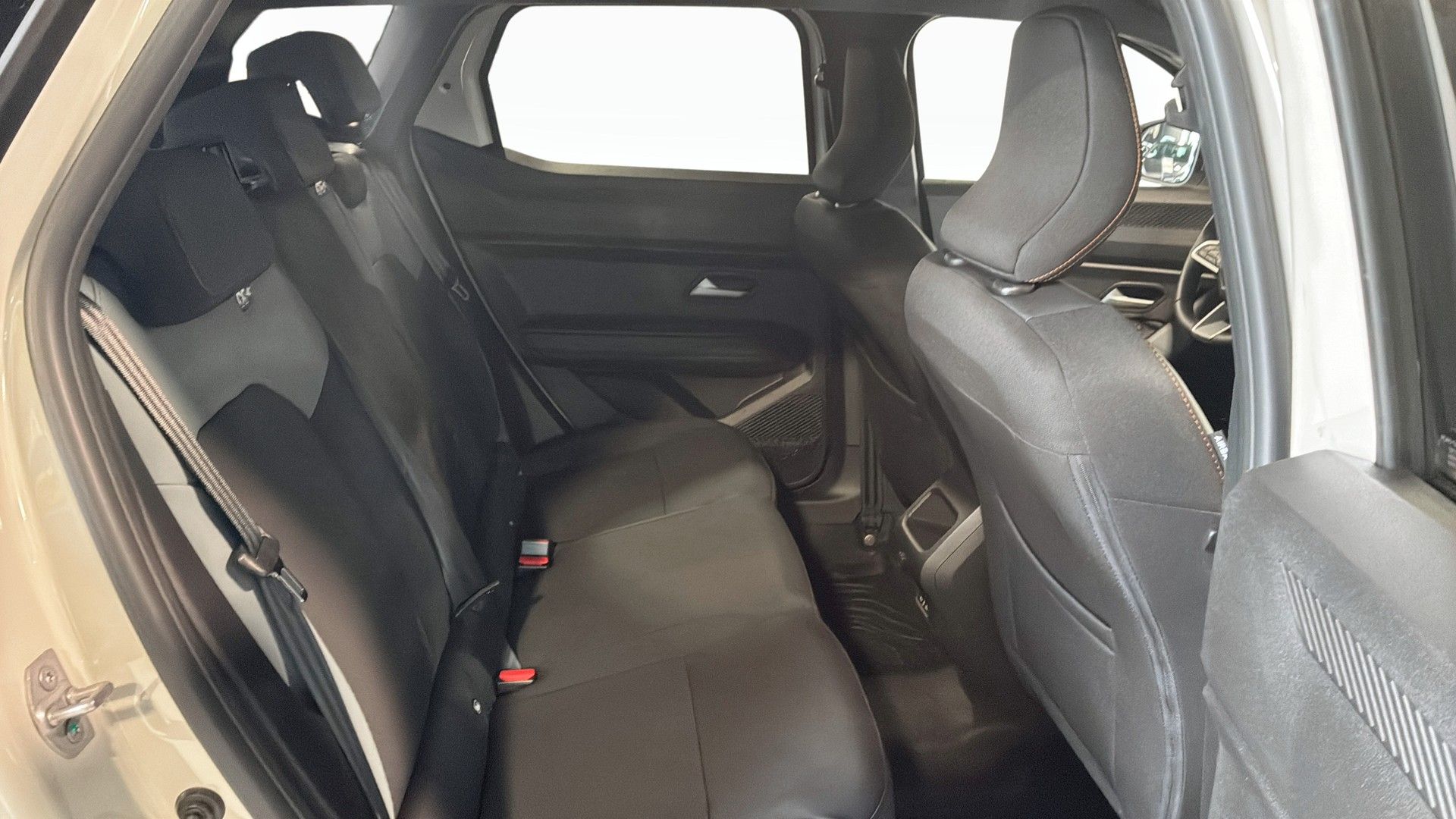 Dacia Duster Hybrid 155 2026, bild 5/10