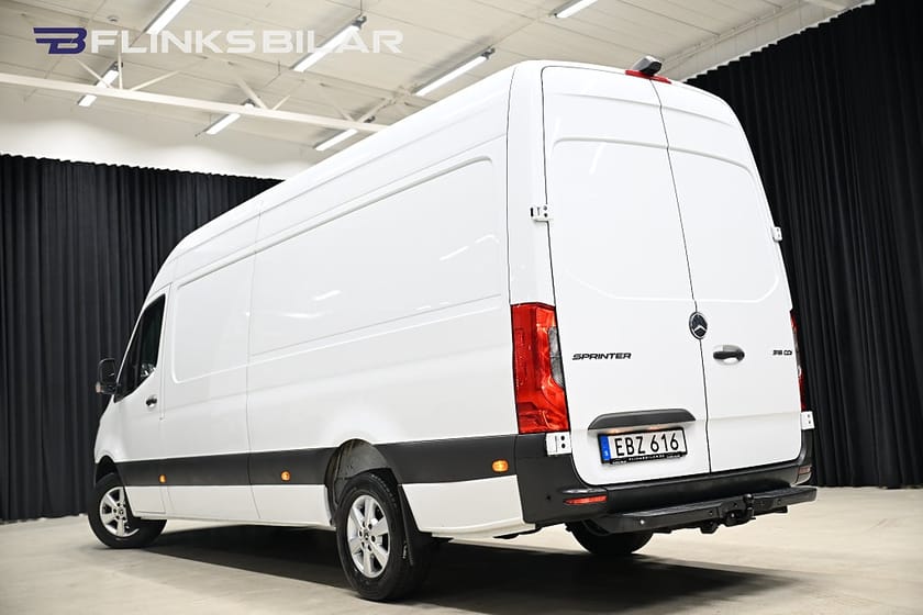 Bild 4 av Mercedes-Benz Sprinter 316 CDI Panel Van 7G+ 163HK L4 Automat|Drag|Värmare|Backkamera|Moms