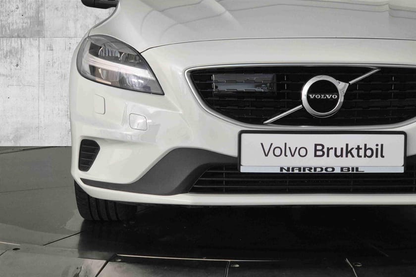 Bilde 3 av Volvo V40 T2 - 120Hk - Automat - R-Design - 18" - Skinn - ACC