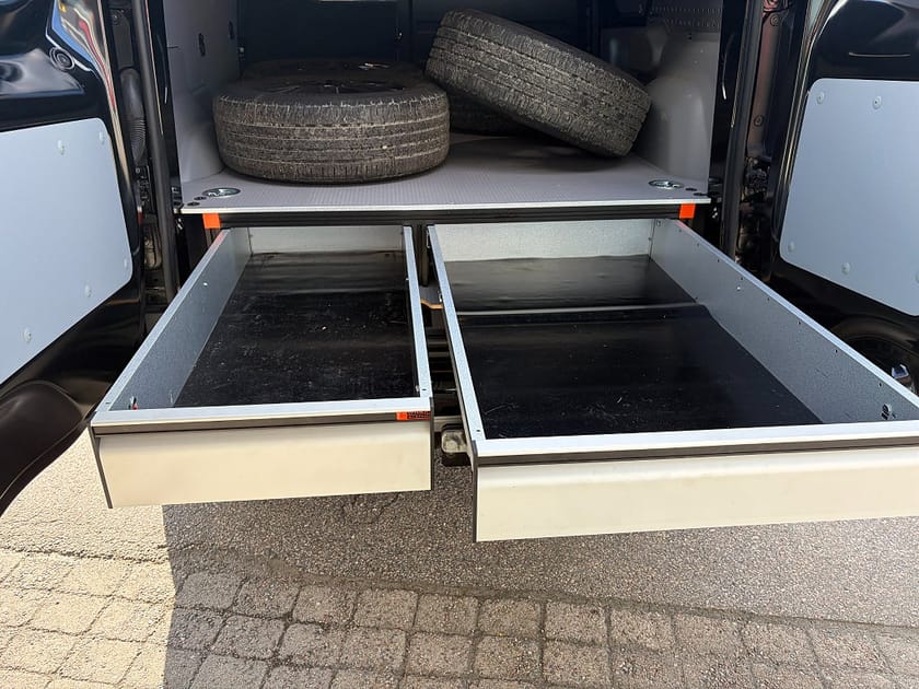 Bild 5 av Renault Kangoo Skåpbil 1.3TCe, Automat, Drag, Backkamera, Inredning, Blixtljus