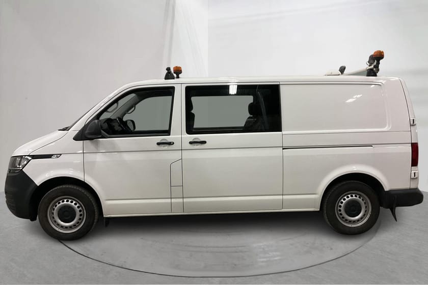 Bild 2 av Volkswagen Transporter Kombi T6 2.0 TDI Skåp 4MOTION (150hk) 5-sits