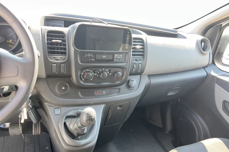 Renault Trafic Skåpbil