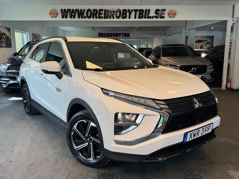 Bild 1 av Mitsubishi Eclipse Cross PHEV 2.4 MIVEC S-AWC Fleet Edition B-kamera Keyless