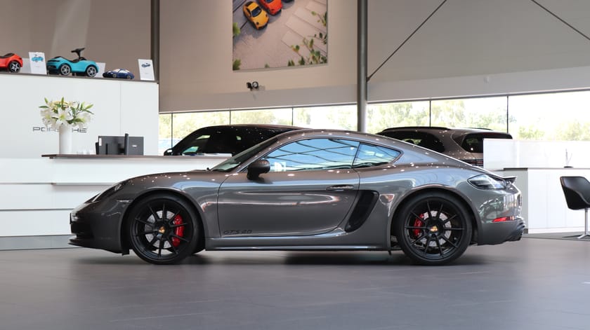 Bild 4 av Porsche 718 Cayman GTS 4.0 400 hk PDK / Låga mil / 18-vägsstolar / Sportavgas