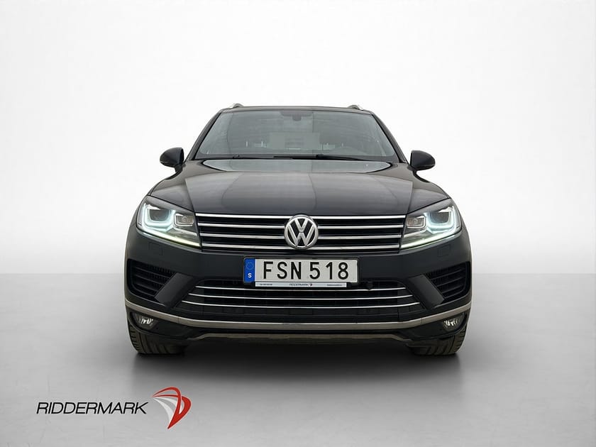 Bild 2 av Volkswagen Touareg V6 TDI 265hk R-Line Pano Värm Elstol Drag