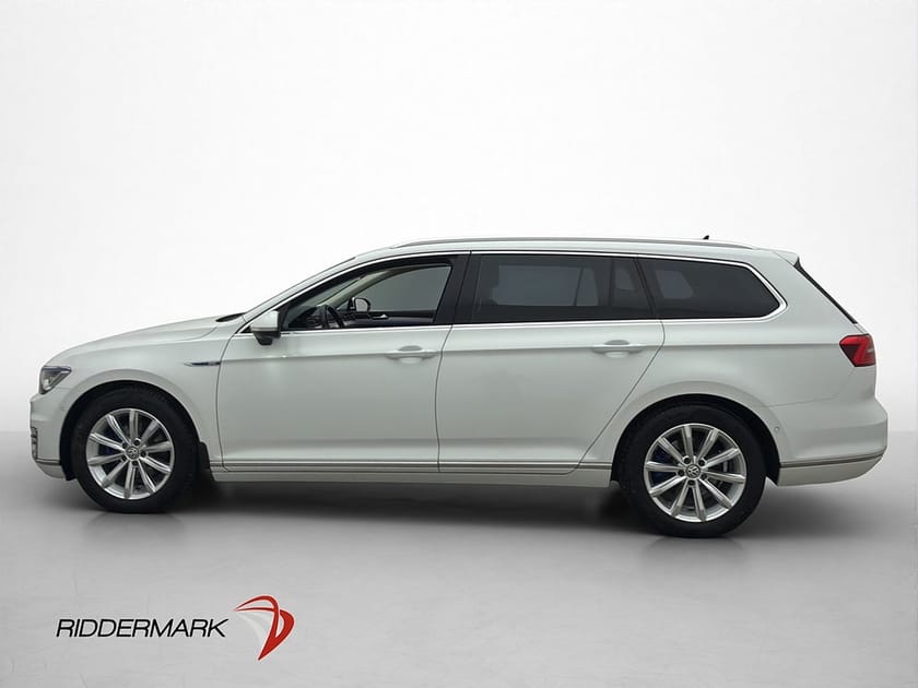 Bild 4 av Volkswagen Passat Variant GTE 1.4 TSI 218hk Kamera Värmare Drag