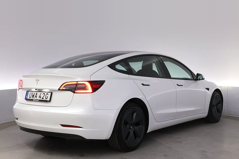 Bild 5 av Tesla Model 3 Standard Range Refresh AP Pano V-hjul