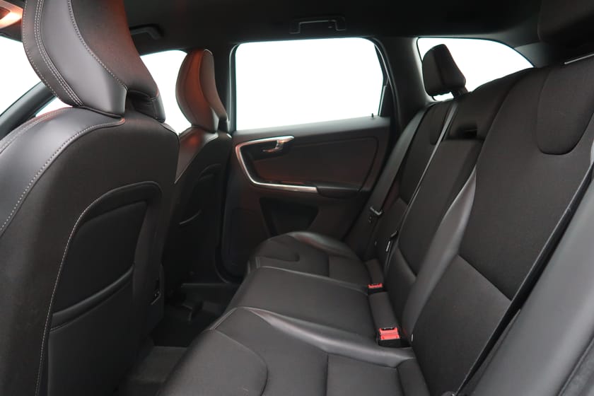Bild 5 av Volvo XC60 D4 AWD Classic Momentum/Klimatpkt/Värmare/VOC