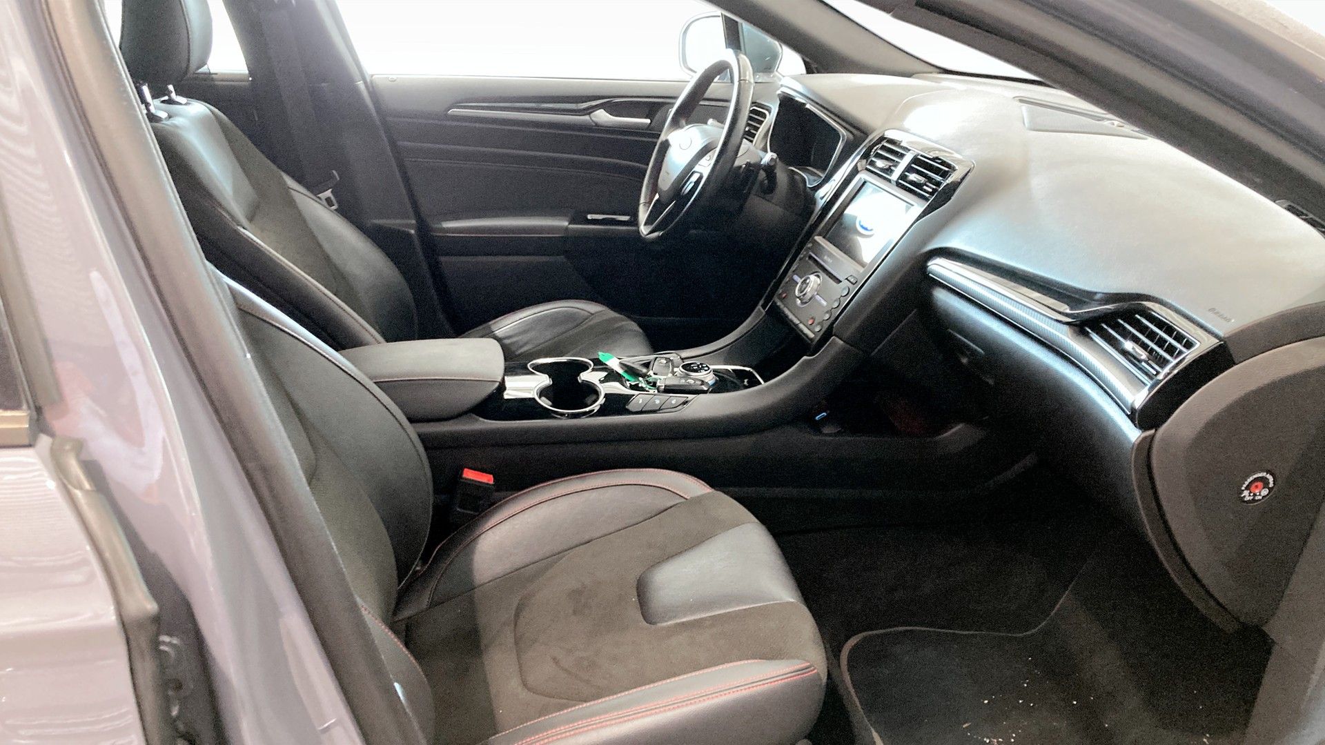 Ford Mondeo 2.0 EcoBlue AWD 2019, kuva 3/10