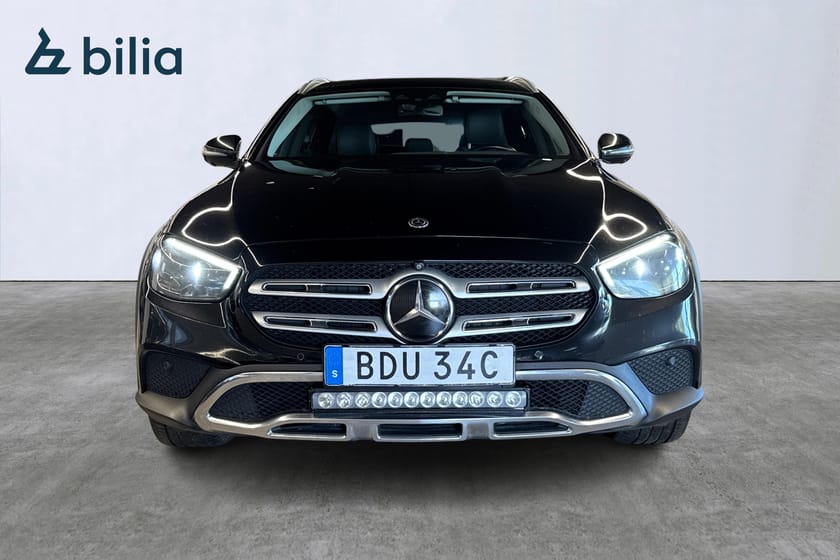 Bild 2 av Mercedes-Benz E 220 d 4MATIC All-Terrain Burmester/360/V-Hjul/Airmatic/Dragkrok