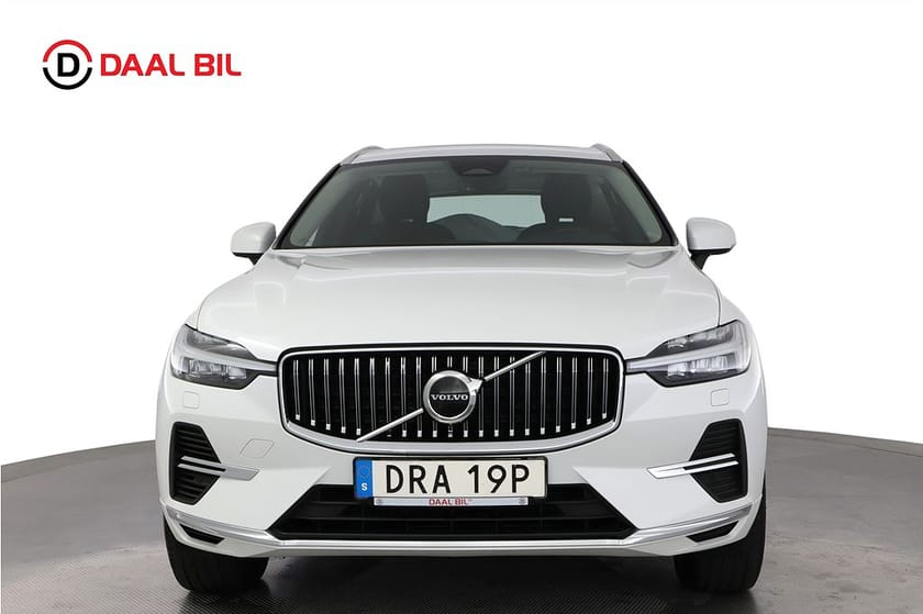Bild 2 av Volvo XC60 RECHARGE T6 AWD 350HK CORE BRIGHT PANO DRAG B-KAM NAVI