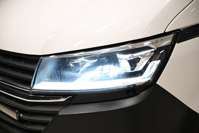 Bild 5 av Volkswagen Transporter 4M 150HK L2 Servicebil|Dubbeldörr|V-Inredd|Moms|SeUtr!