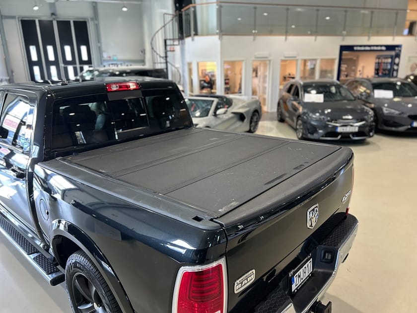 Bild 5 av RAM 1500 Crew Cab 5.7 HEMI TorqueFlite Longhorn Lock / Alpine