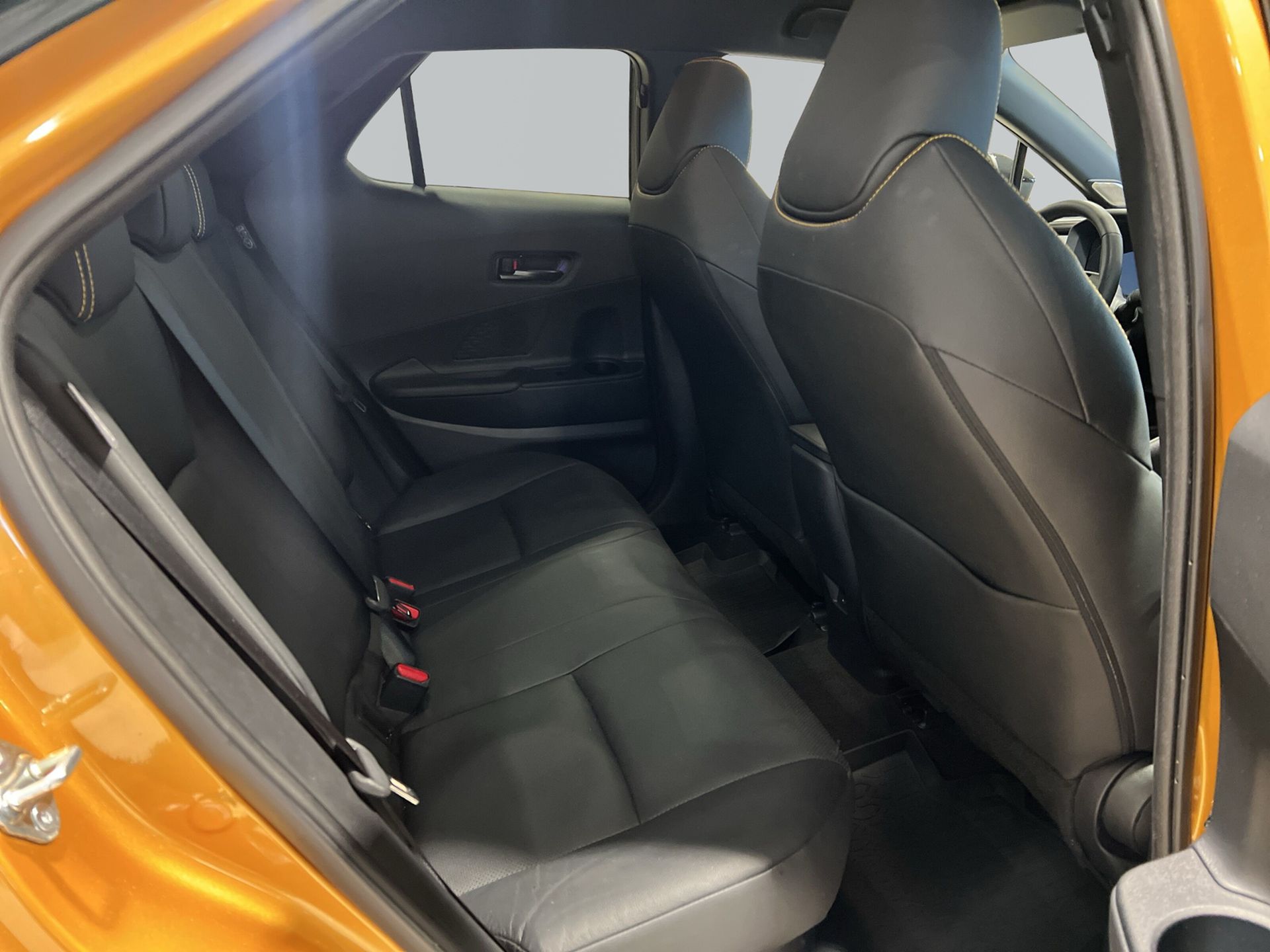 Toyota C-HR Hybrid AWD-i 2024, bild 7/10