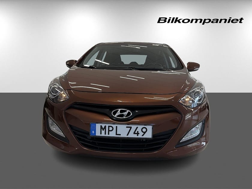 Bild 4 av Hyundai i30 5-dörrar 1.6 CRDi Sport S+V-Hjul Dragkrok